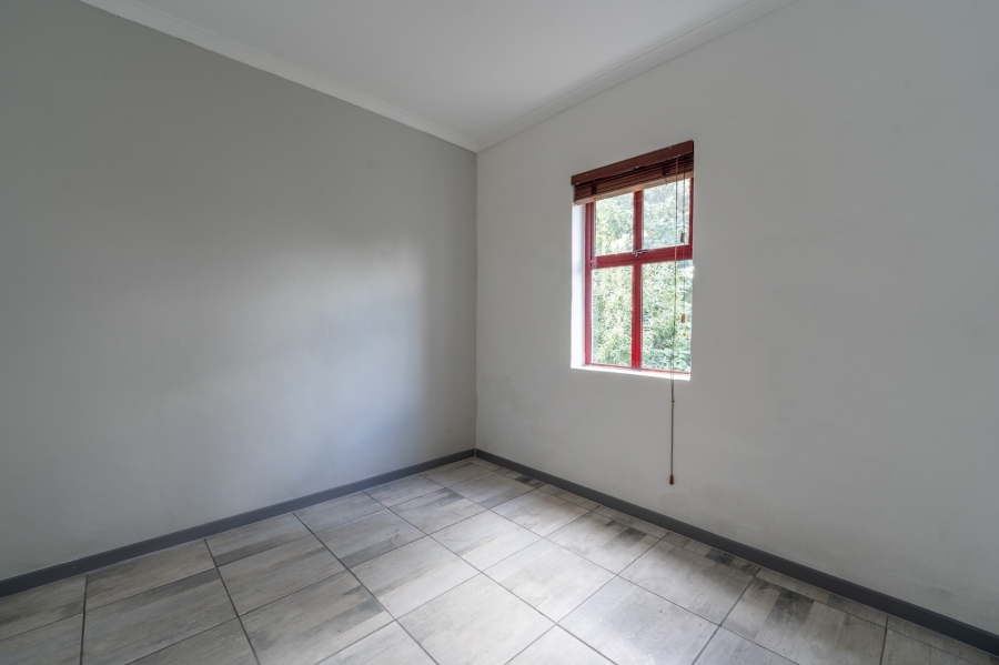 To Let commercial Property for Rent in Bertville Western Cape